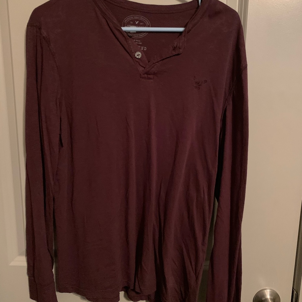 American Eagle Long Sleeved Tee